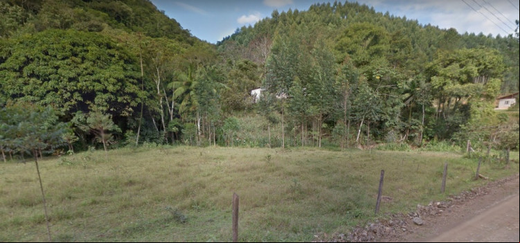 Cadáver carbonizado é encontrado na Velha Grande