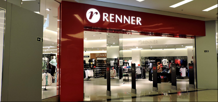 Ladras são presas tentando furtar na Renner do Neumarkt