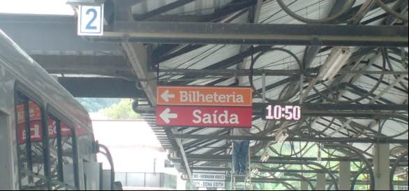 Terminais urbanos recebem nova comunicação visual