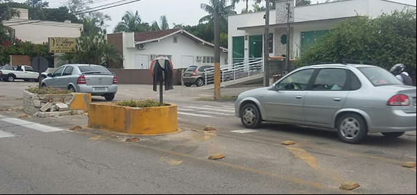 Corredor de ônibus ou redução salarial do prefeito.