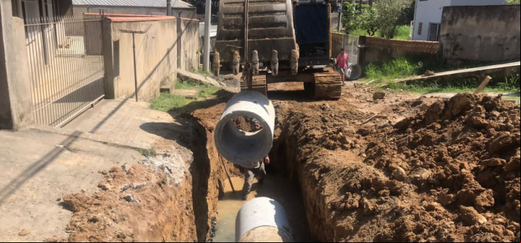 Prefeitura inicia obra em trecho da Rua Araranguá