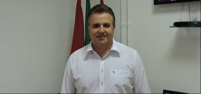Conheça o autor da I que visa desmascarar a Odebrecht em Blumenau