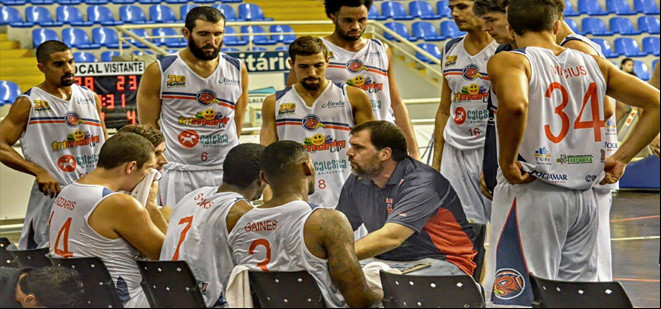 Basquete de Blumenau recebe o Brusque pela Liga Ouro no Galegão