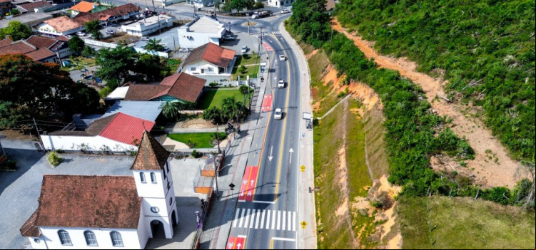 Revitalização do terceiro trecho da Frederico Jensen é concluída