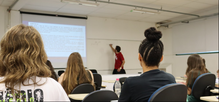 UFSC Blumenau promove aulão gratuito para o Enem nesta sexta