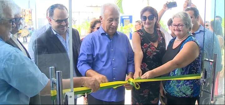 Governador de Sergipe monta hospital falso para inauguração