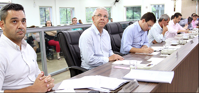 Câmara aprova dois projetos de lei em segunda votação