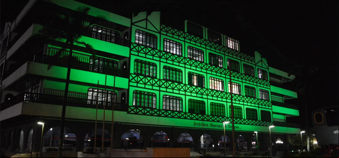 Prefeitura recebe iluminação verde pelo Dia da Defensoria Pública