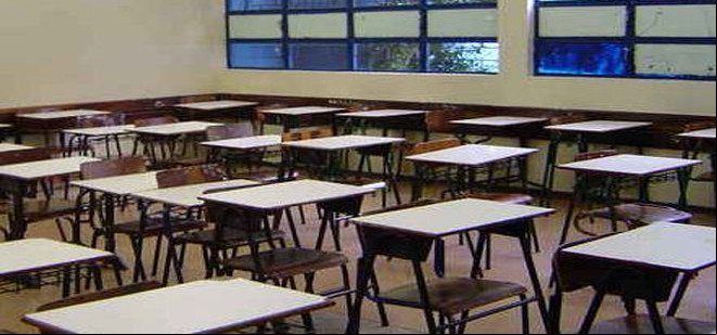 Incertezas quanto ao financiamento e reformas ameaçam ensino público