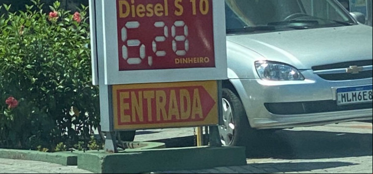 Procon de Blumenau monitora preços de combustíveis na cidade