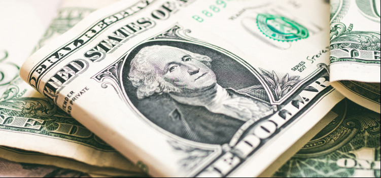 Dólar fecha no zero a zero, em R$ 5,64