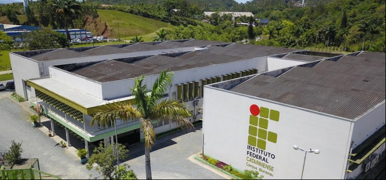 IFC Blumenau oferta vagas para cursos superiores