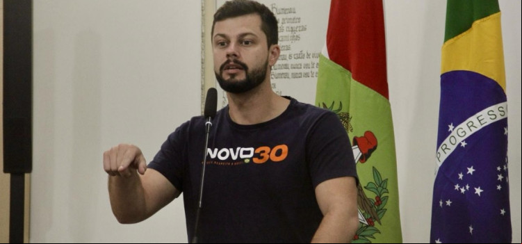 Blumenau proíbe inaugurações de obras inacabadas