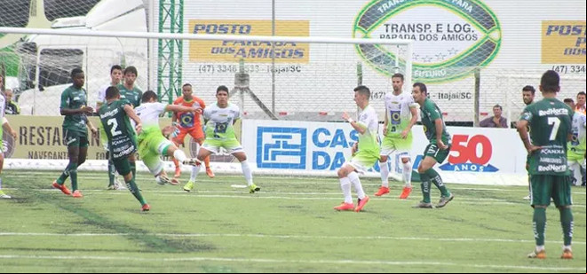 Metrô fica no zero contra o Almirante Barroso em Itajaí