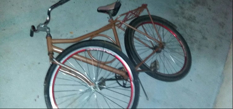 Menor de bicicleta tenta despistar PM perto do Tabajara
