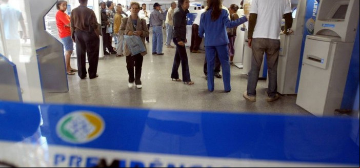 Comissão especial discute relatório da reforma da Previdência na terça